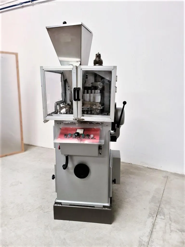 COMPRIMITRICE ROTATIVA-RONCHI-AR 18/23(PH-PR-COM-38)