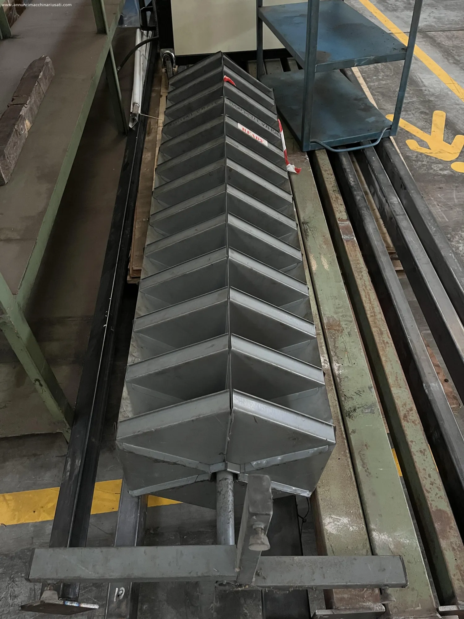 revolving shelf for used small parts or bolts