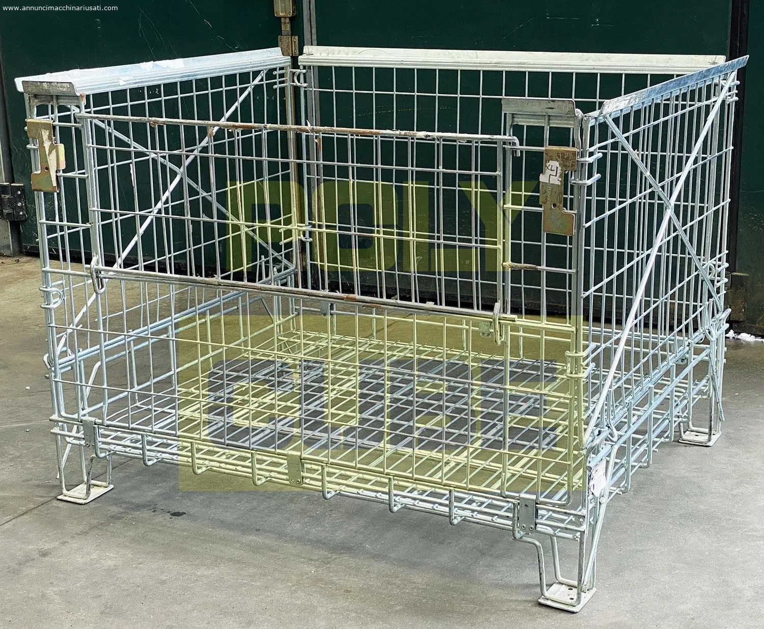 Used foldable galvanized wire containers or baskets