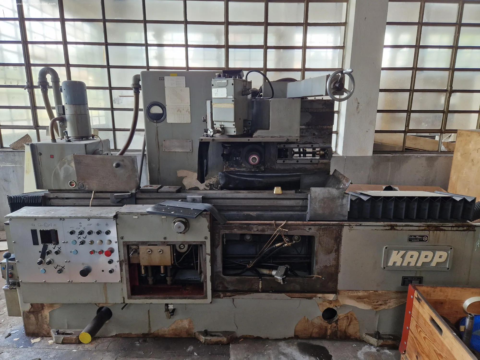 RECTIFICADORA PARA EJES ESTRIADOS KAPP KS803