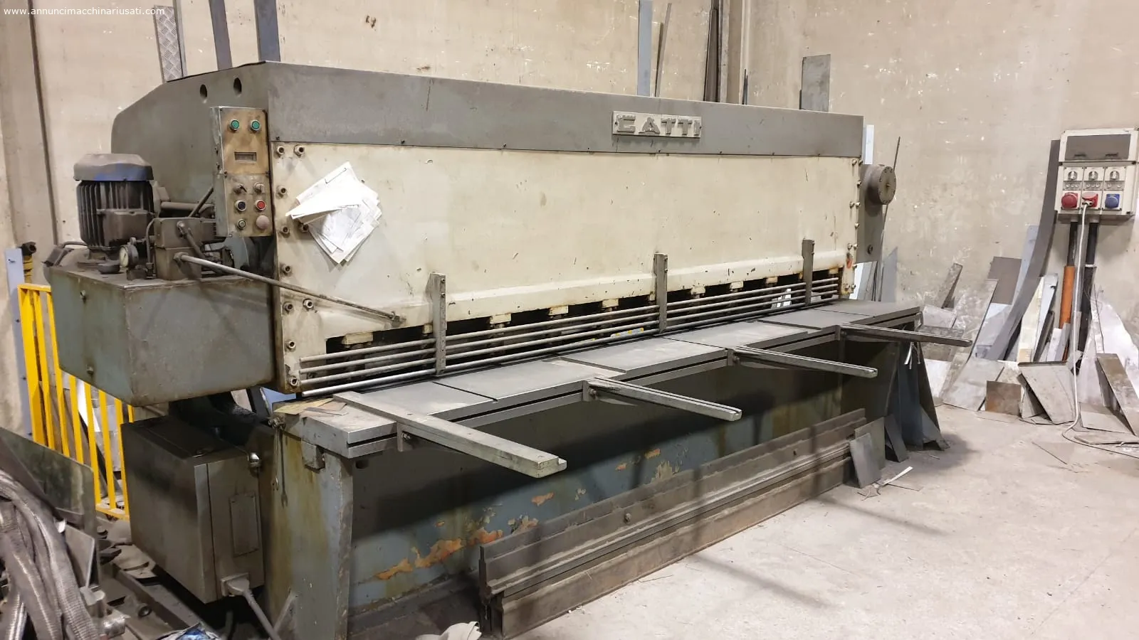 CESOIA   GATTI 3000 x 6 MECCANICA
