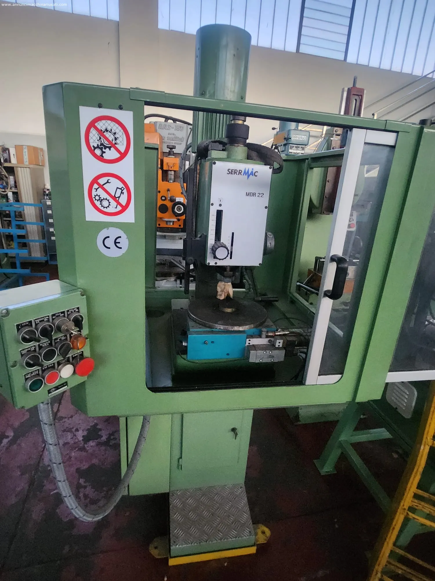 Serrmac tapping machine mod mdr 22