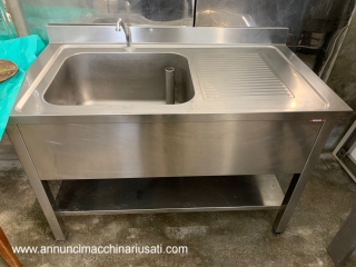 Stainless steel sink